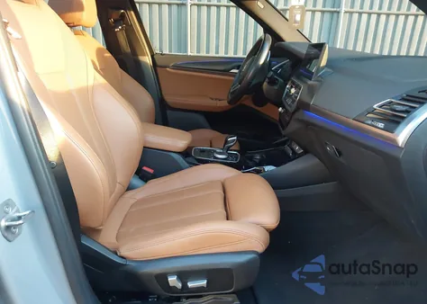 2022 BMW X3 M40I z USA, uszkodzony, nr VIN 5UX83DP01N9J71526